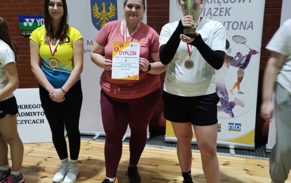 III miejsce w Mistrzostwach Województwa w badmintonie drużynowym dziewcząt