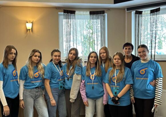 Młodzieżowy sędzia sportowy w lekkoatletyce