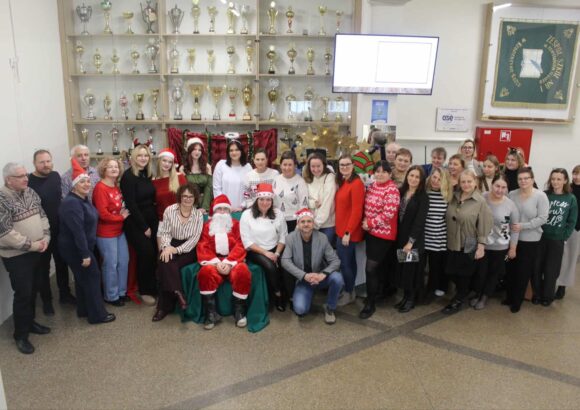 Mikołajkowe życzenia dla uczniów i nauczycieli Zespołu Szkół nr 1