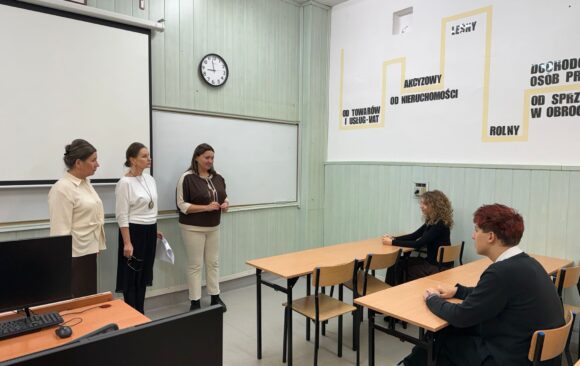 594058638_1639988730637607_8555345614154261173_n Szkolny Etap Olimpiady Przedsiębiorczości Biznes i Zarządzanie z ekonomistami ZS1 w roli głównej