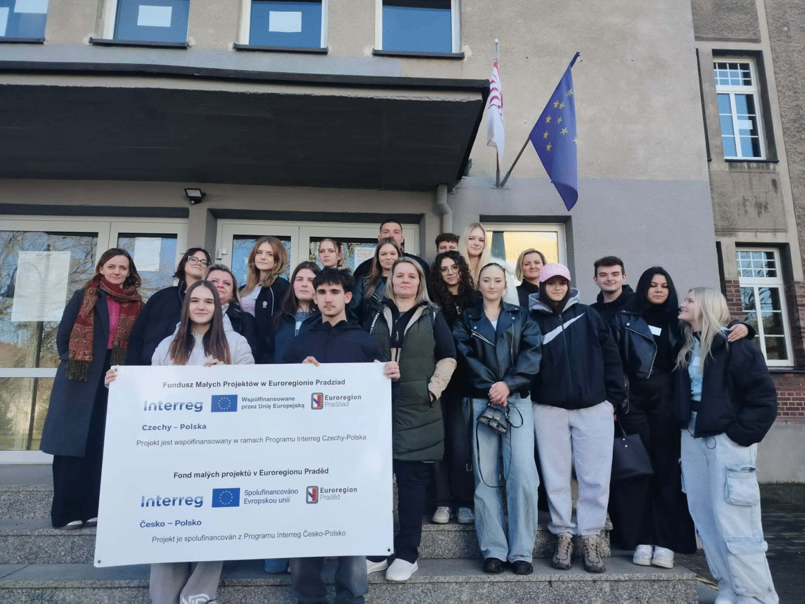 2.03-wycieczka po Koźlu Smaki Śląska łączą młodzież z Polski i Czech