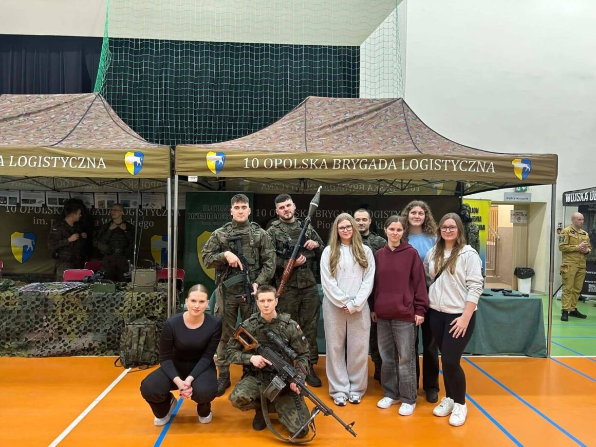 „Spotkanie z Mundurem 3”