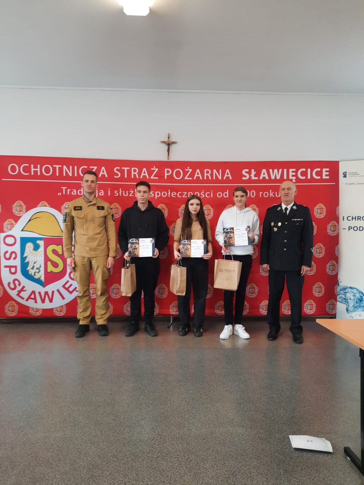 Budowlanka gasi pożary!