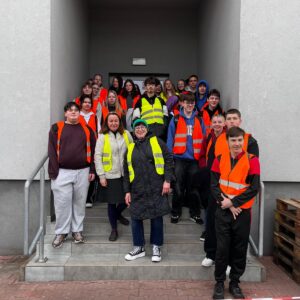 Wizyta klas logistycznych w centrum dystrybucji firmy Dino w Sieroniowicach