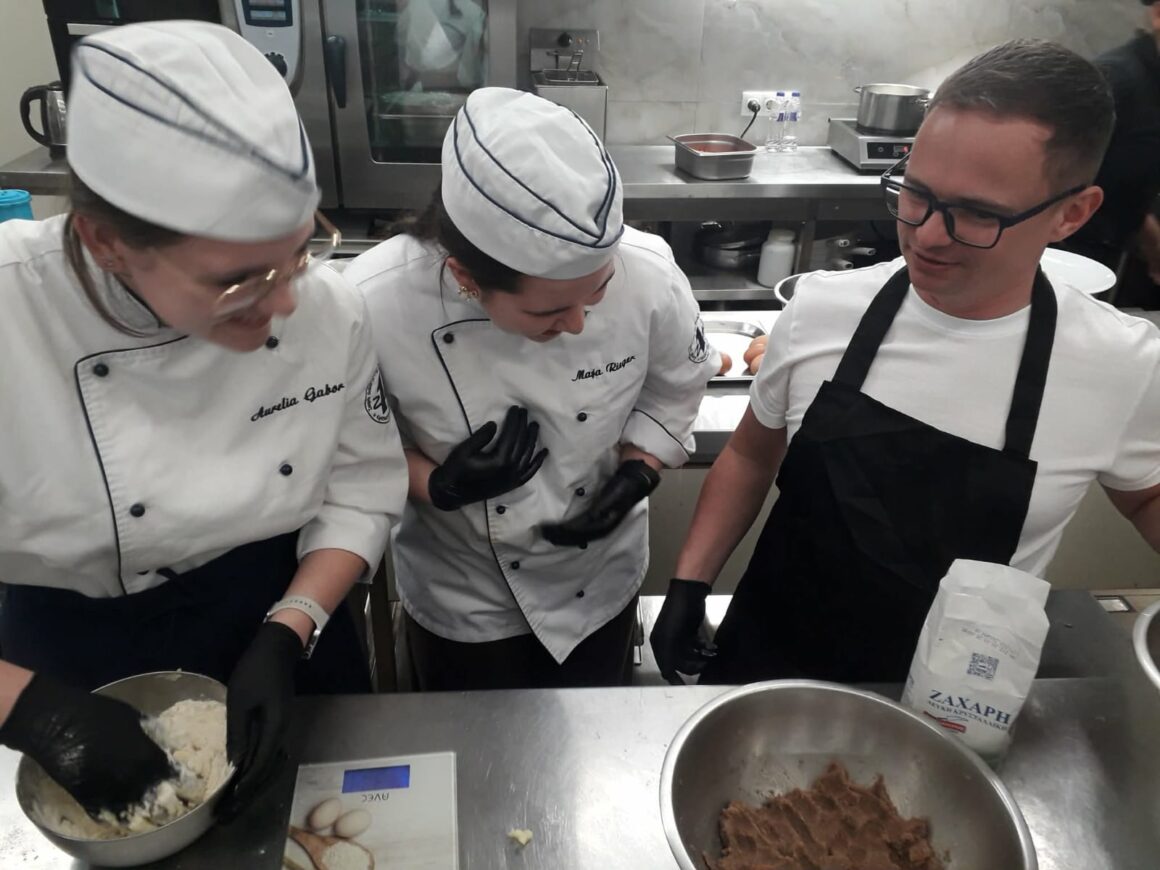 WhatsApp Image 2026-03-20 at 15.55.077 Technik technologii żywności o specjalności cukiernik – nauka, pasja i międzynarodowe doświadczenie