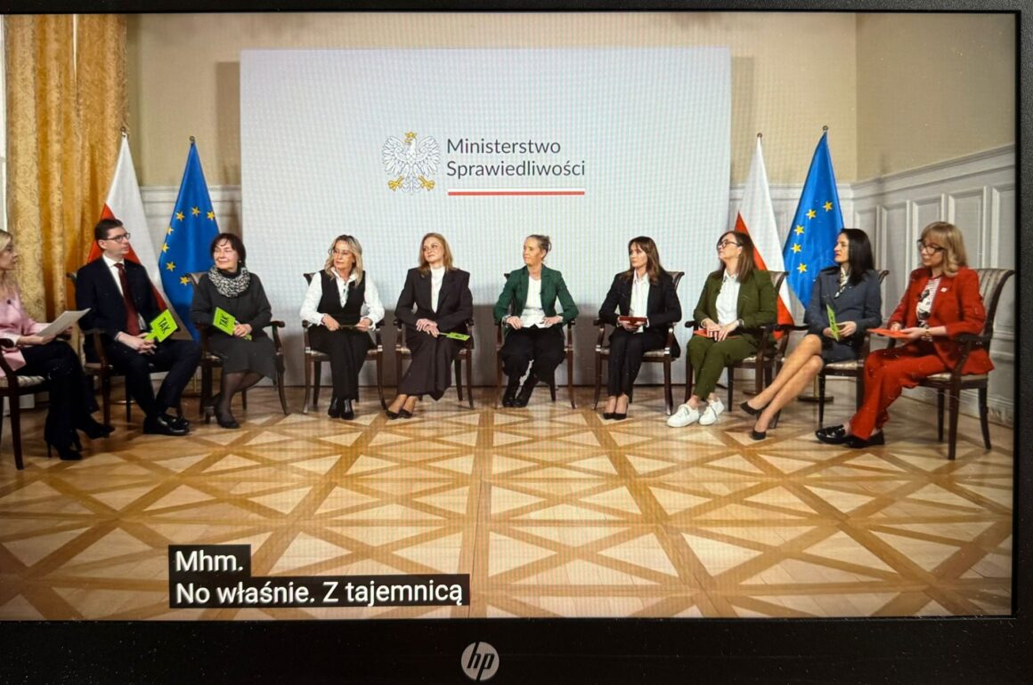 Uczniowie klasy 3 Technikum Ekonomicznego na lekcji z okazji Dnia Edukacji Prawnej